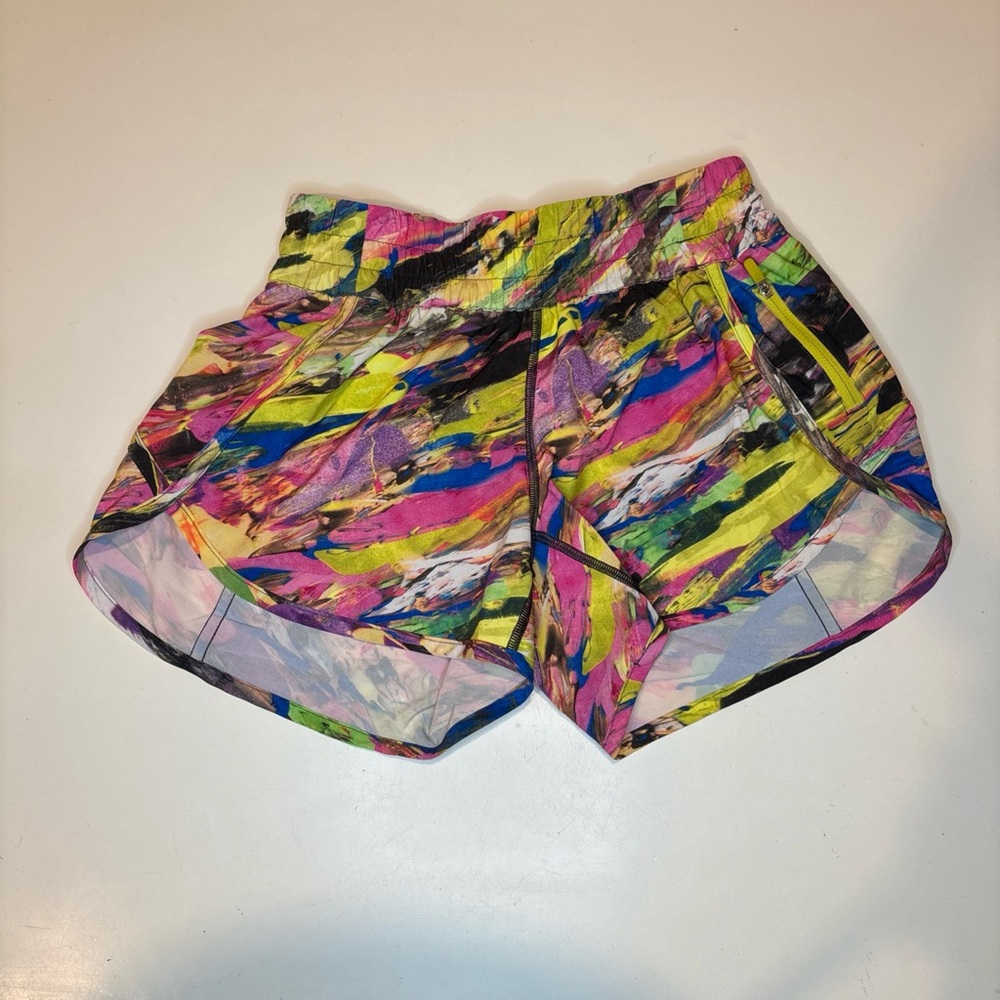 Lululemon Tracker Short V *4" Size 6 Catalyst Multi W7AQQS